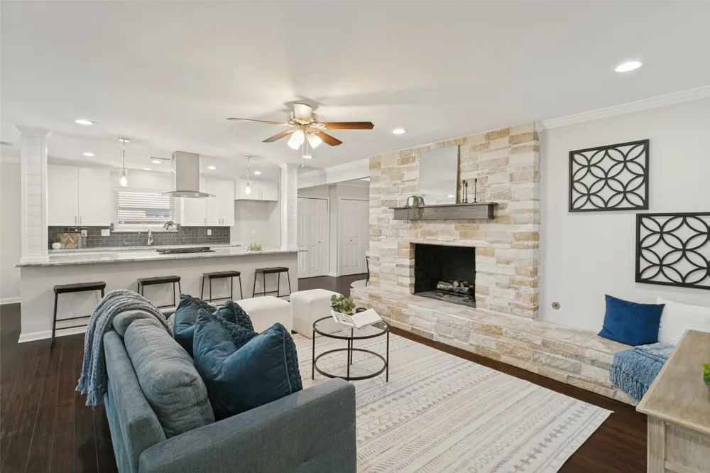 1728 Mapleton Drive Dallas, TX 75228