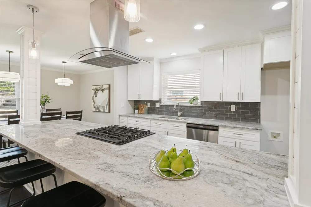 1728 Mapleton Drive Dallas, TX 75228