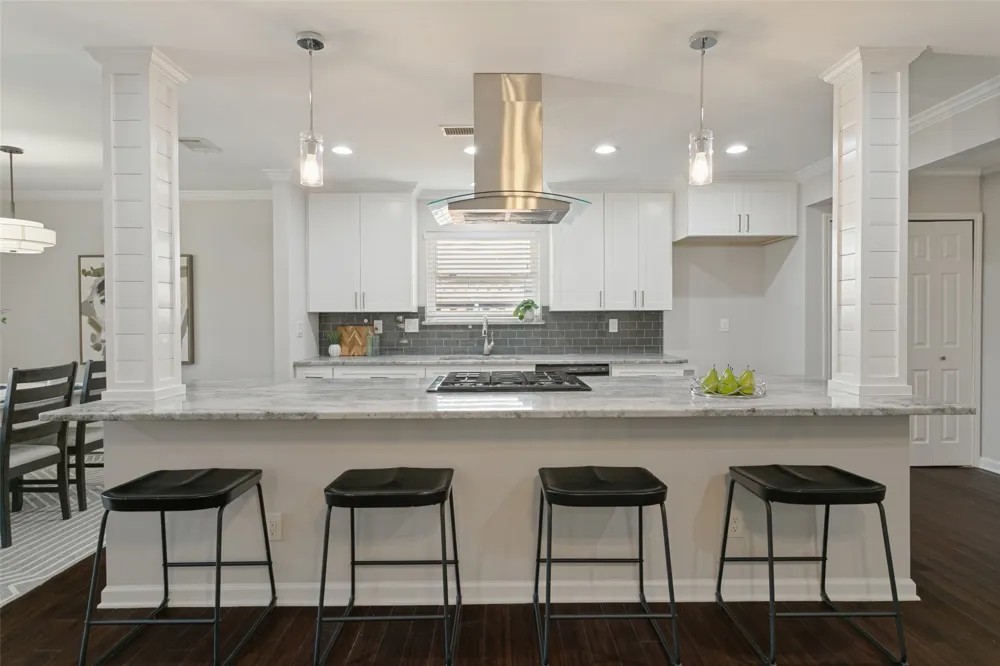 1728 Mapleton Drive Dallas, TX 75228
