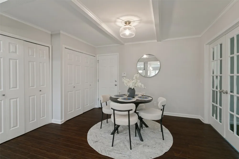 1728 Mapleton Drive Dallas, TX 75228
