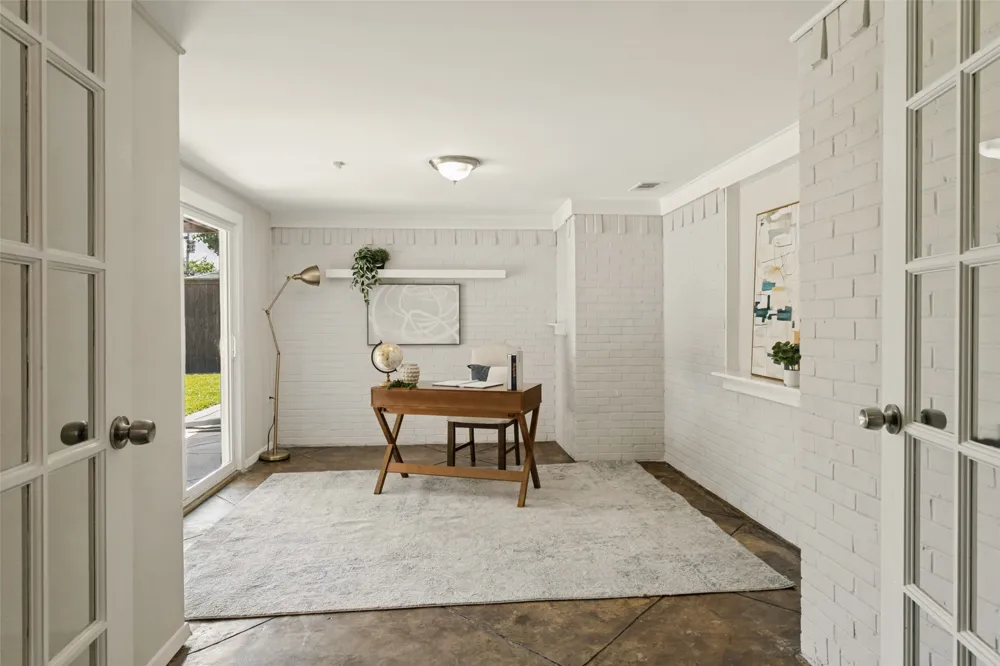 1728 Mapleton Drive Dallas, TX 75228