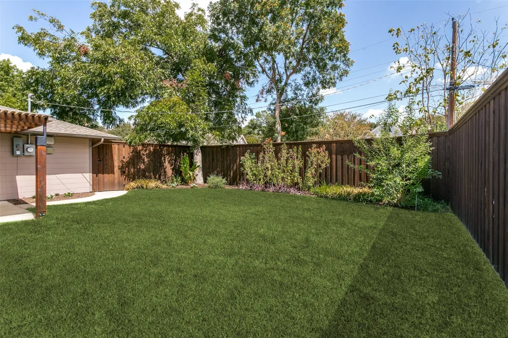 1728 Mapleton Drive Dallas, TX 75228