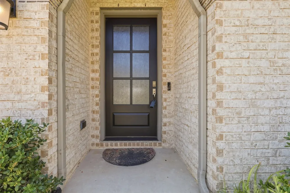 5640 Pradera Road Fort Worth, TX 76126