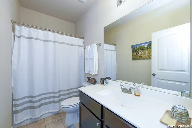 468 COPPER HILL DR New Braunfels, TX 78130