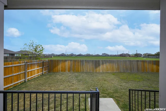 468 COPPER HILL DR New Braunfels, TX 78130