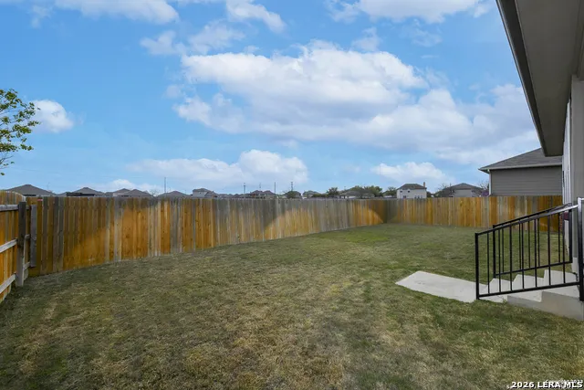 468 COPPER HILL DR New Braunfels, TX 78130