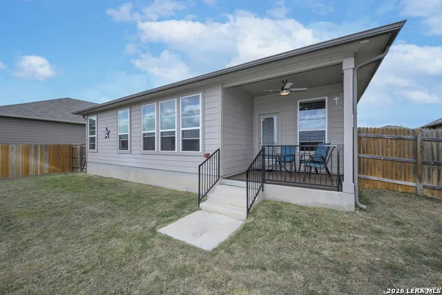 468 COPPER HILL DR New Braunfels, TX 78130