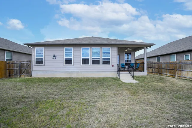 468 COPPER HILL DR New Braunfels, TX 78130