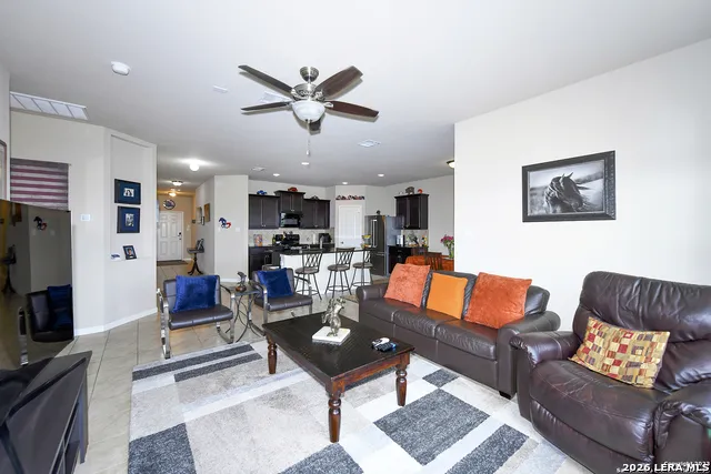 468 COPPER HILL DR New Braunfels, TX 78130