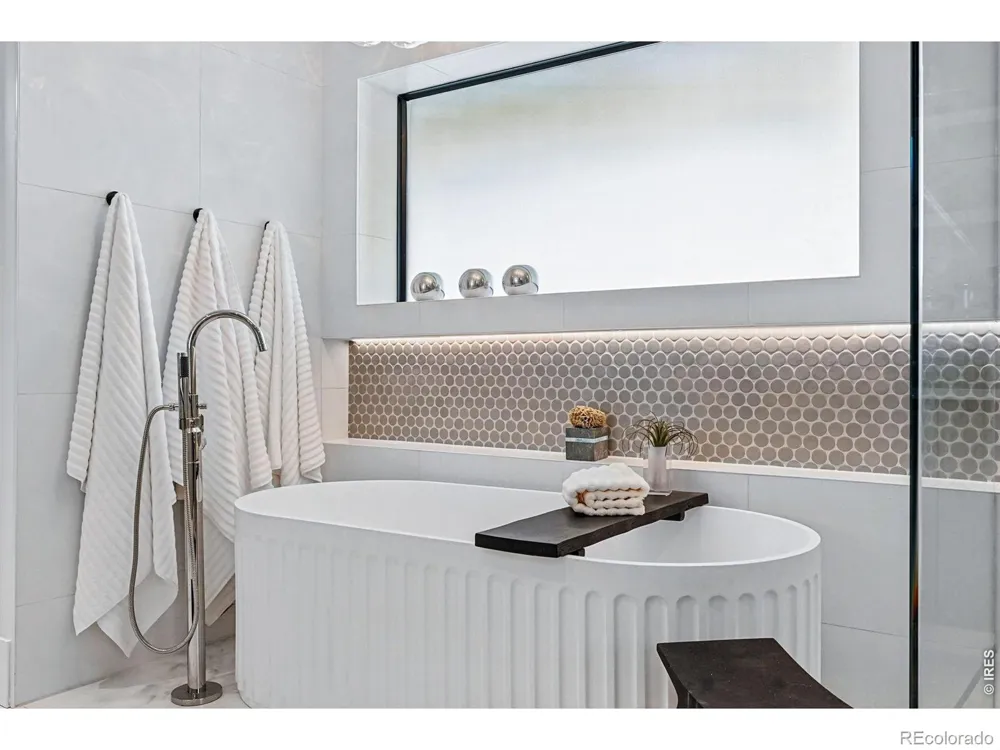 6923 Hunter Place Boulder, CO 80301