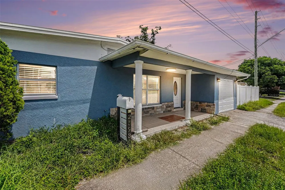 2593 38TH AVENUE #B St Petersburg, FL 33713