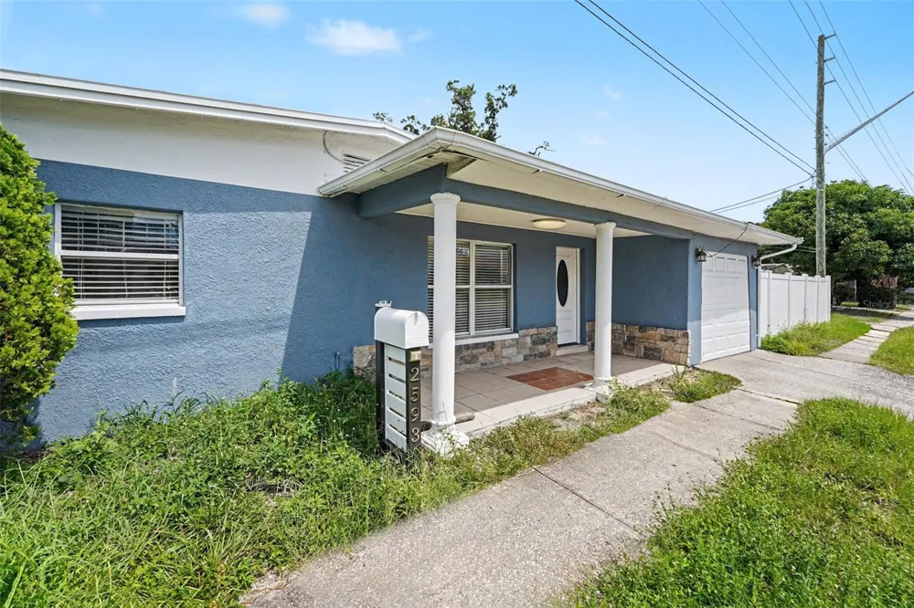 2593 38TH AVENUE #B St Petersburg, FL 33713