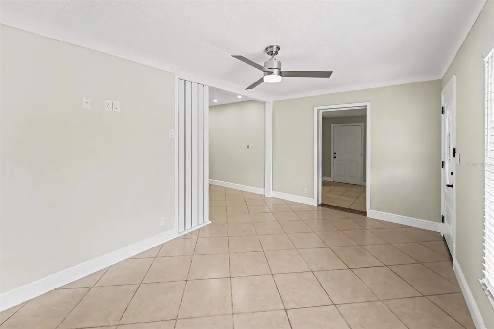 2593 38TH AVENUE #B St Petersburg, FL 33713