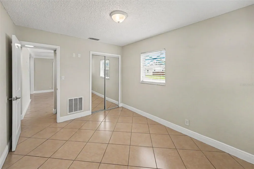 2593 38TH AVENUE #B St Petersburg, FL 33713