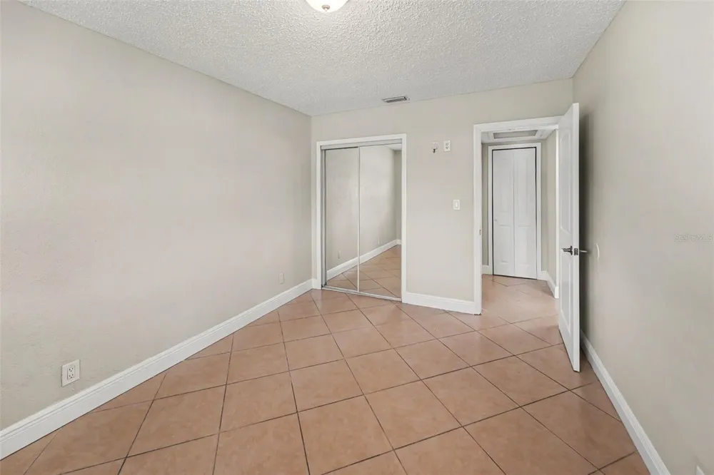 2593 38TH AVENUE #B St Petersburg, FL 33713