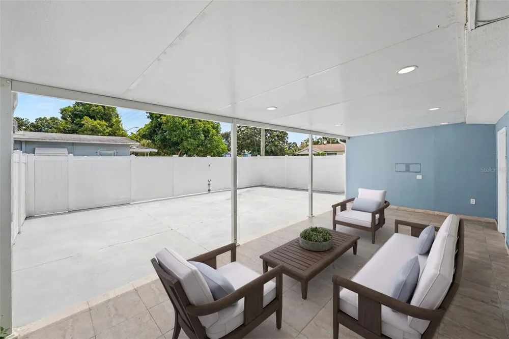 2593 38TH AVENUE #B St Petersburg, FL 33713