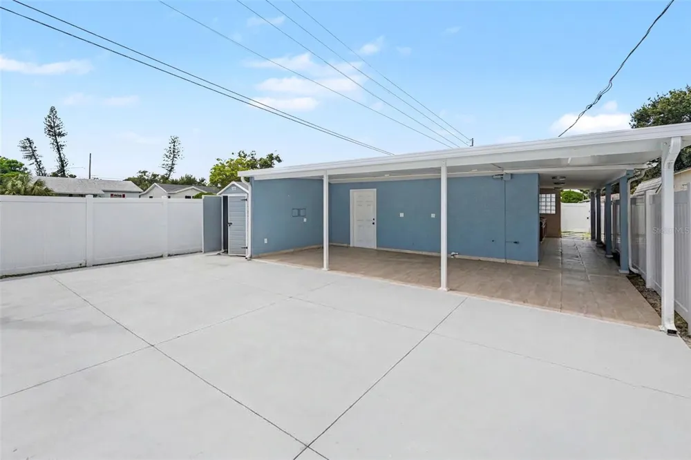 2593 38TH AVENUE #B St Petersburg, FL 33713