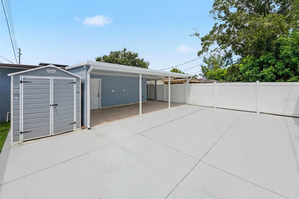 2593 38TH AVENUE #B St Petersburg, FL 33713