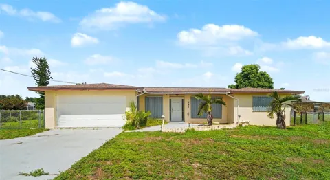 562 E TARPON BOULEVARD NW