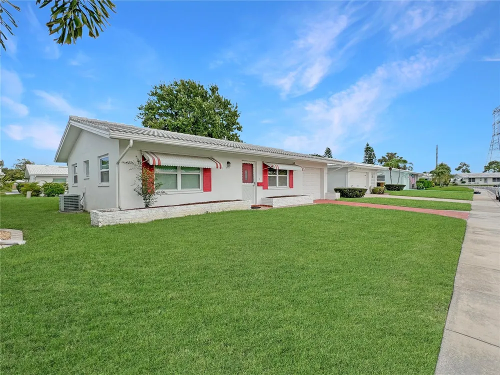 9737 36TH WAY Pinellas Park, FL 33782