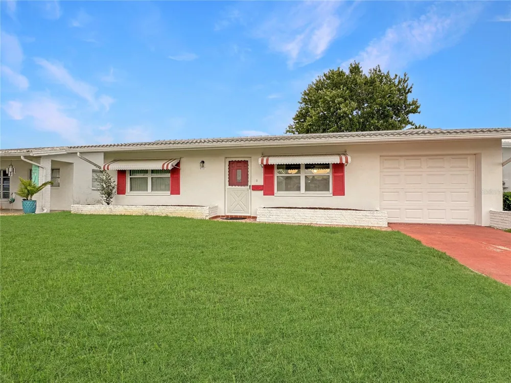 9737 36TH WAY Pinellas Park, FL 33782