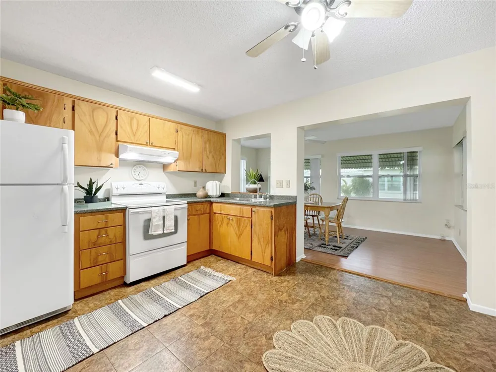 9737 36TH WAY Pinellas Park, FL 33782