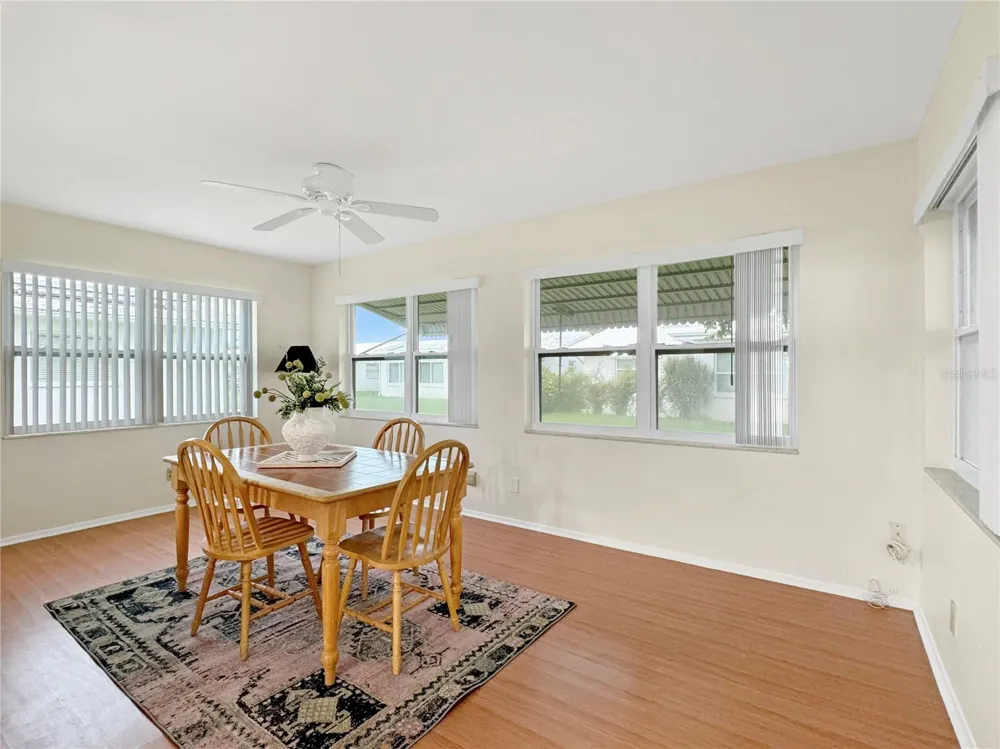 9737 36TH WAY Pinellas Park, FL 33782