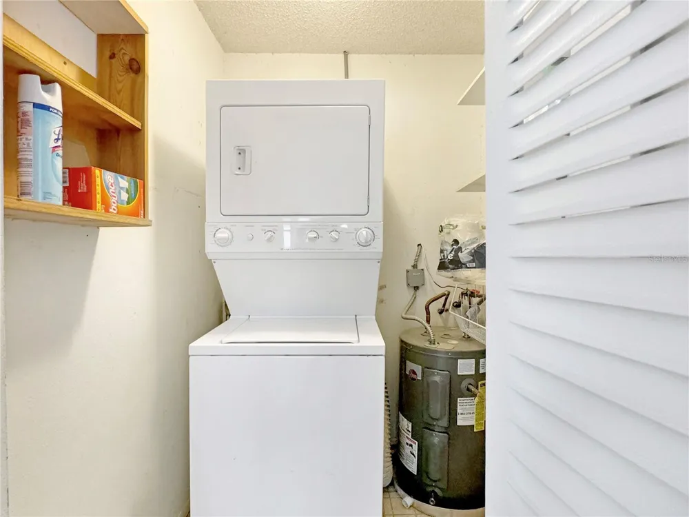 9737 36TH WAY Pinellas Park, FL 33782