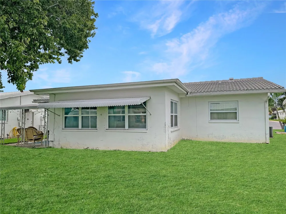 9737 36TH WAY Pinellas Park, FL 33782