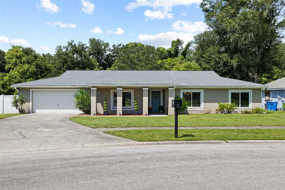 7231 WOODBROOK DRIVE Tampa, FL 33625