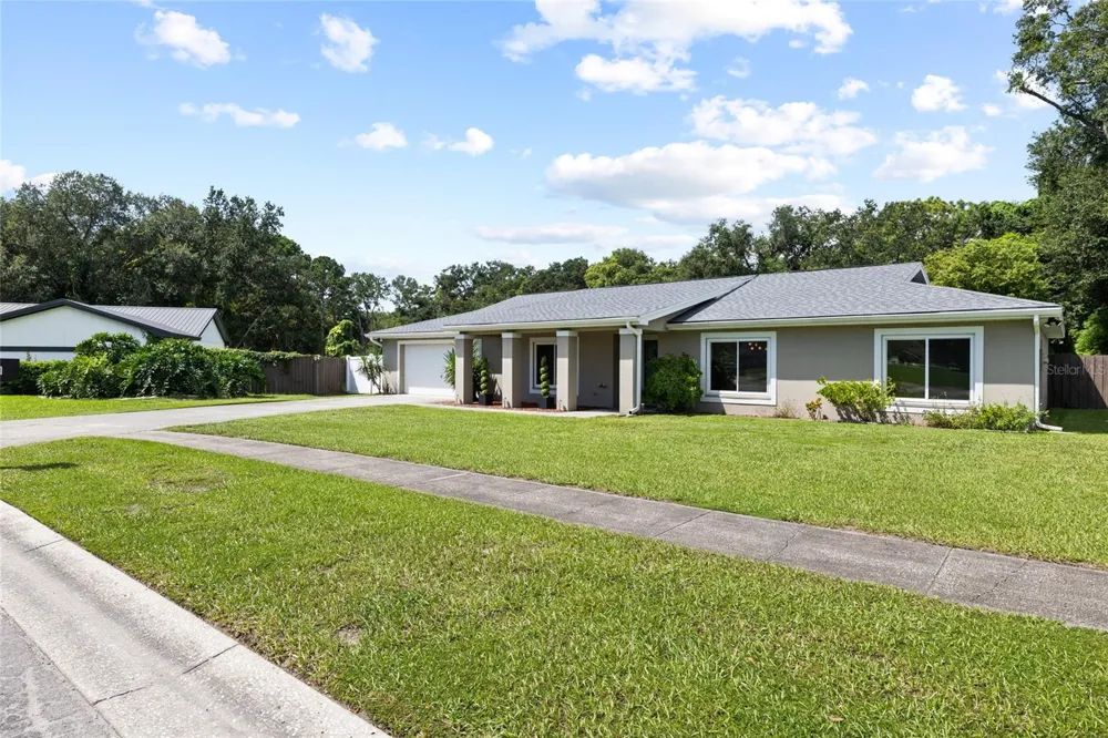 7231 WOODBROOK DRIVE Tampa, FL 33625