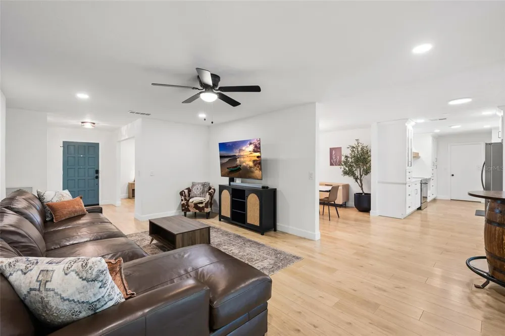 7231 WOODBROOK DRIVE Tampa, FL 33625