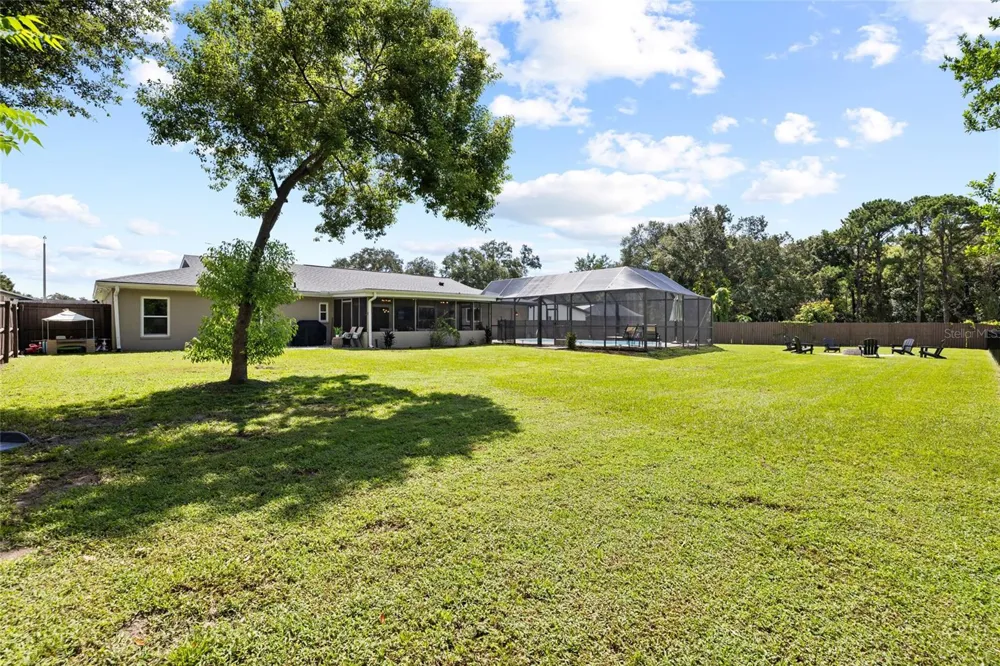 7231 WOODBROOK DRIVE Tampa, FL 33625