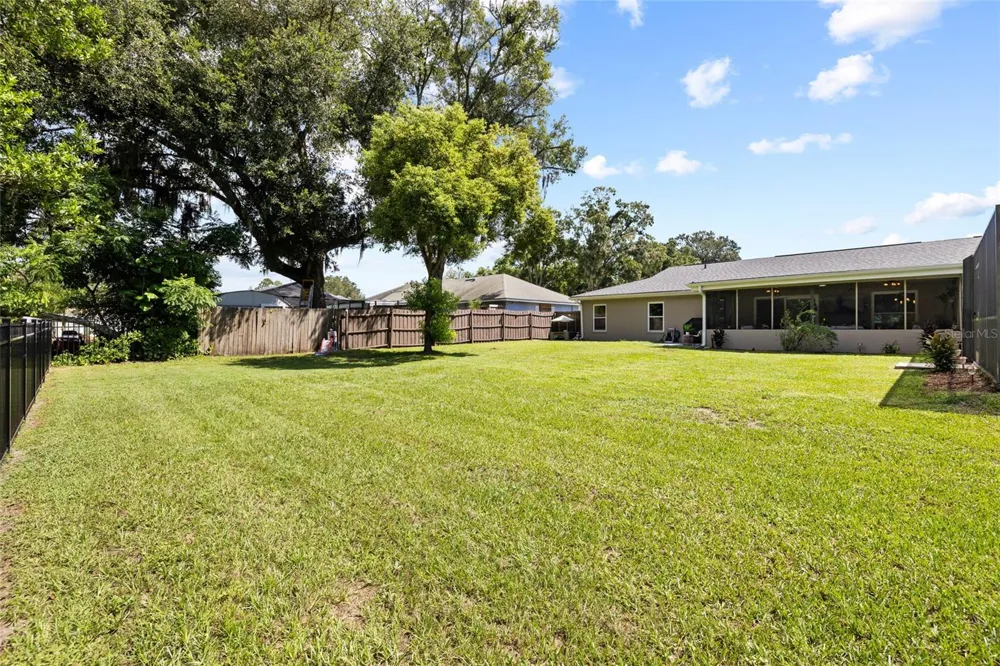 7231 WOODBROOK DRIVE Tampa, FL 33625