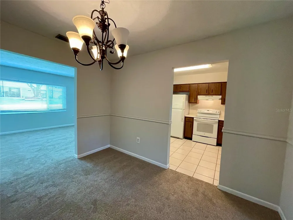6112 E 112TH AVENUE Temple Terrace, FL 33617