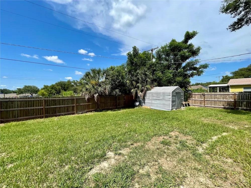6112 E 112TH AVENUE Temple Terrace, FL 33617