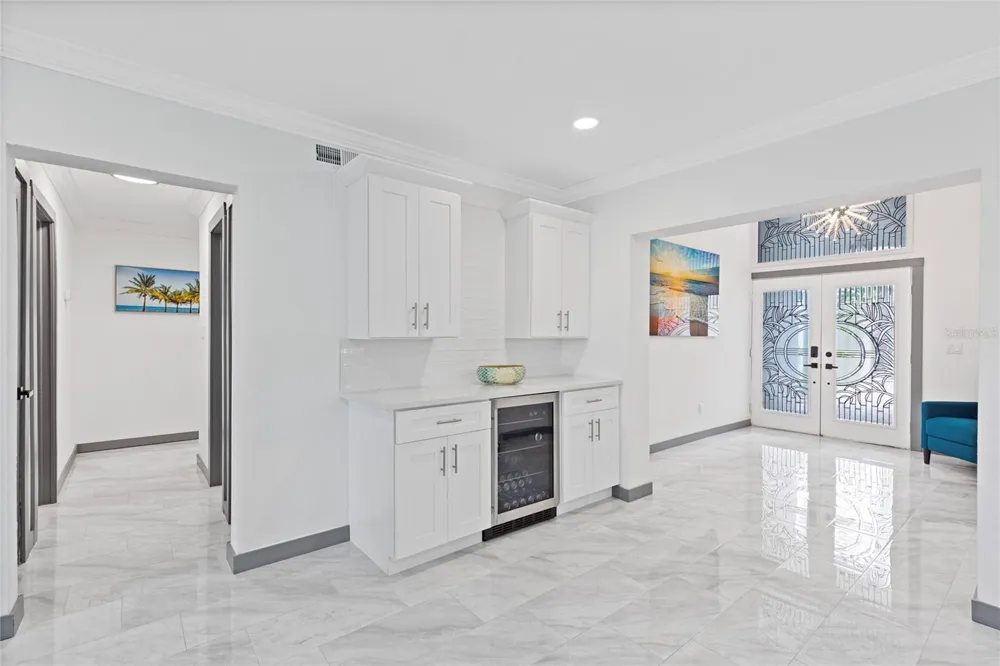 166 BAYSIDE DRIVE Clearwater, FL 33767