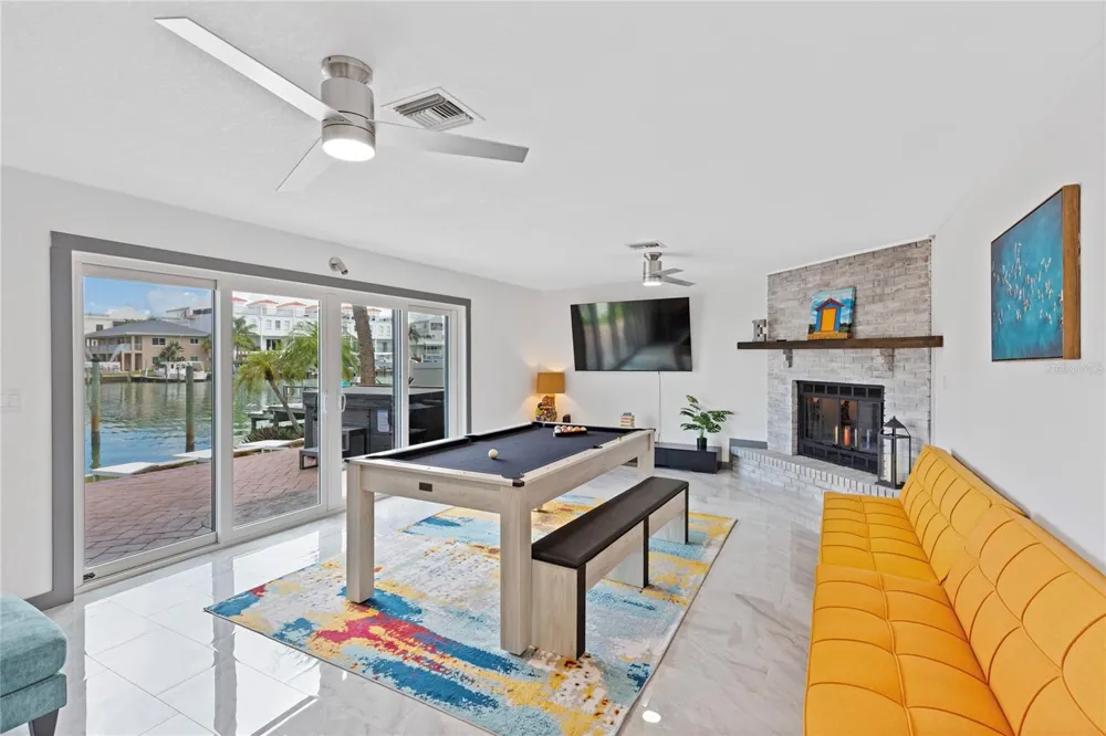 166 BAYSIDE DRIVE Clearwater, FL 33767