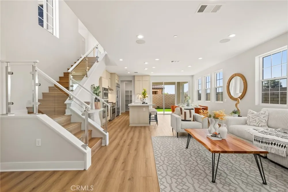 575 Patten Ave Placentia, CA 92870