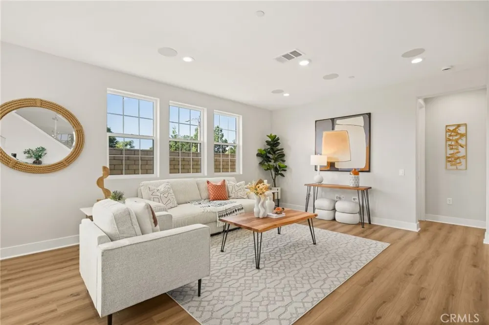 575 Patten Ave Placentia, CA 92870
