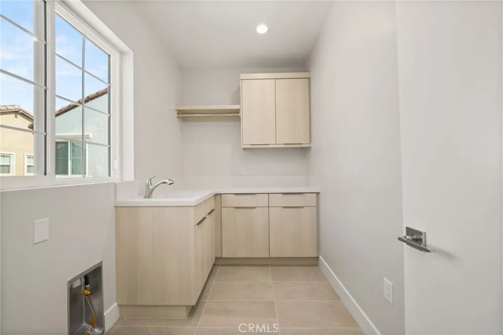 575 Patten Ave Placentia, CA 92870