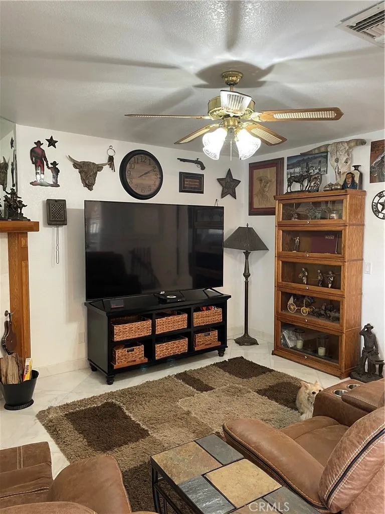 14501 Hurricane Lane Helendale, CA 92342