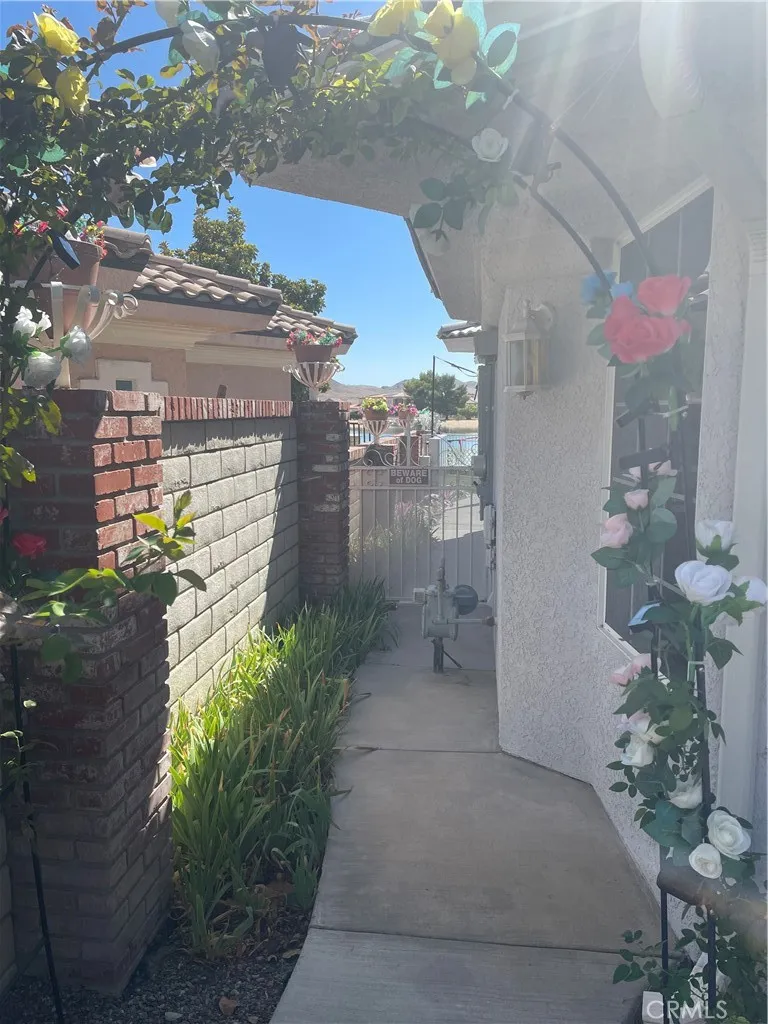 14501 Hurricane Lane Helendale, CA 92342