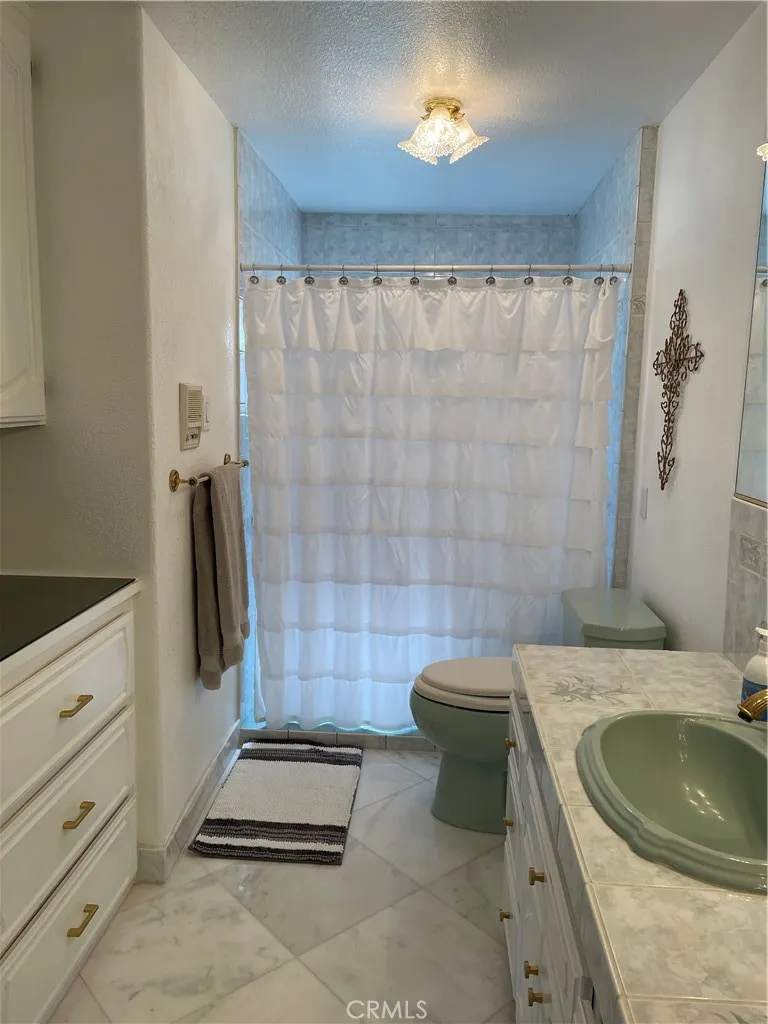 14501 Hurricane Lane Helendale, CA 92342