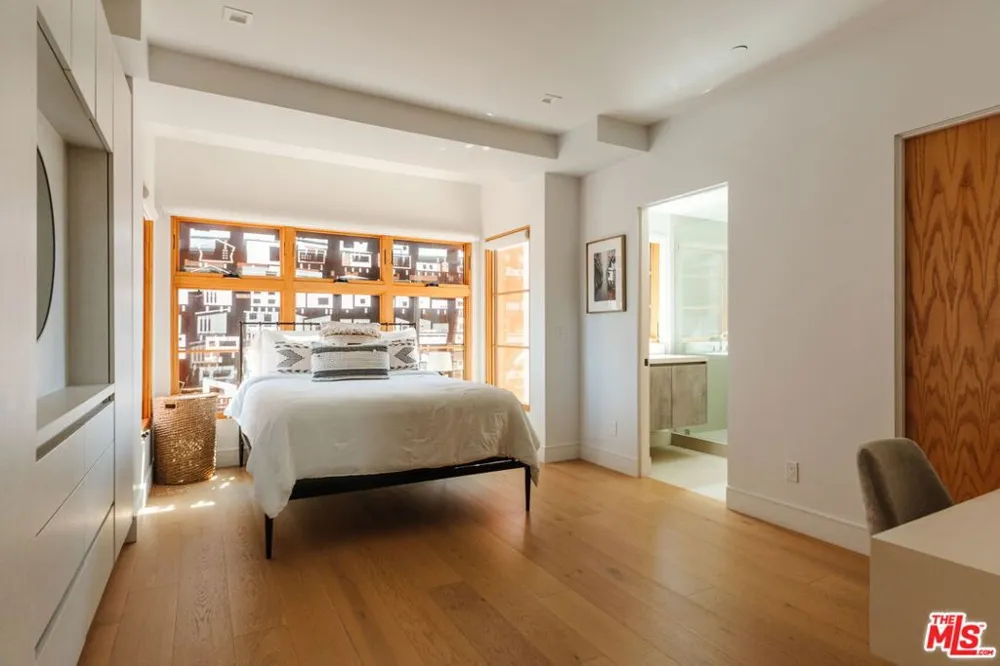 1035 Vista Street West Hollywood, CA 90046