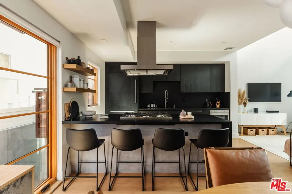 1035 Vista Street West Hollywood, CA 90046