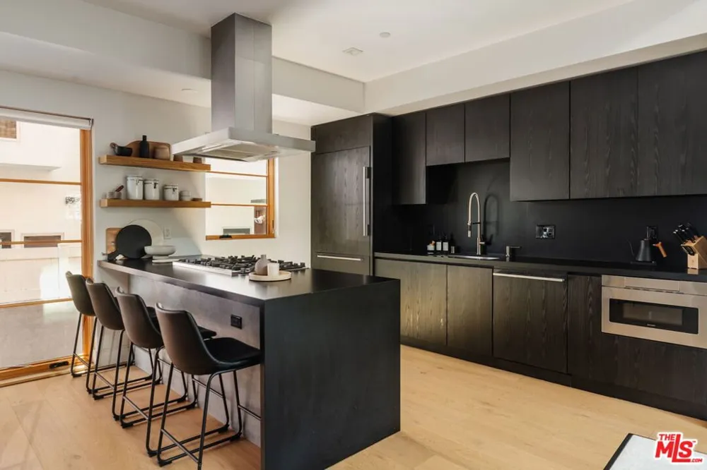 1035 Vista Street West Hollywood, CA 90046
