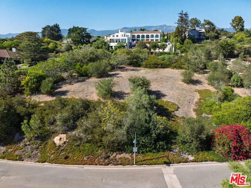 3324 Campanil Santa Barbara, CA 93109
