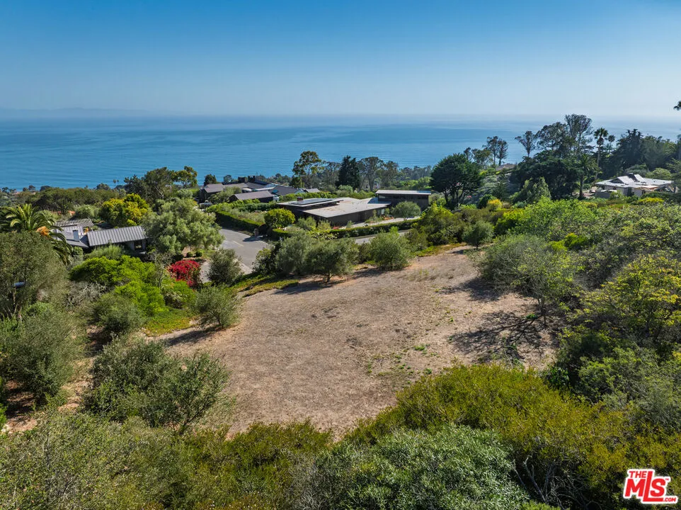 3324 Campanil Santa Barbara, CA 93109