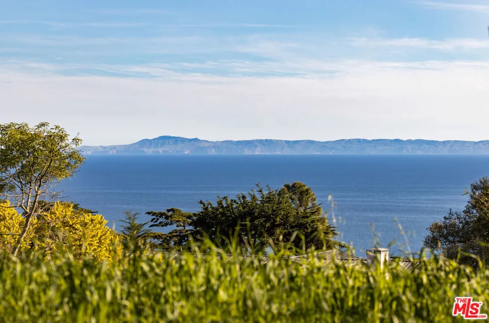 3324 Campanil Santa Barbara, CA 93109